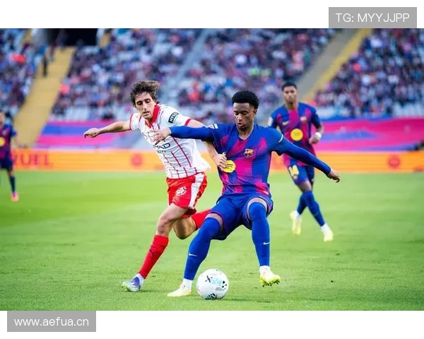 巴萨进攻体系过度依赖边路，战术结构单一可能制约争冠竞争力