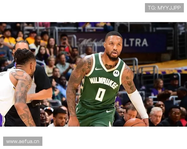 利拉德训练室外居然堆满奢侈包包，这普普通通的球星家到底有多烧钱？