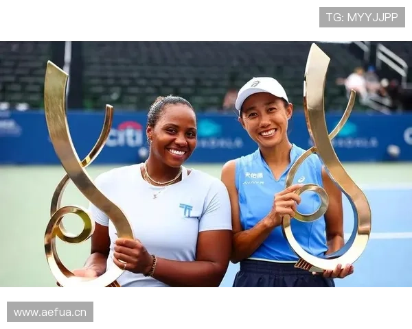 张帅训练完直接去豪宅里泡脚？这生活也太飘了吧